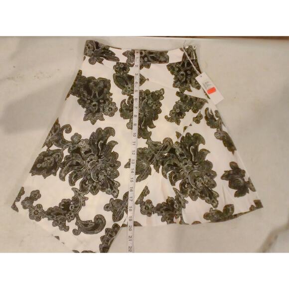 Tanya Taylor Mackenzie Skirt In White Floral/Paisley NWT - Picture 7 of 11
